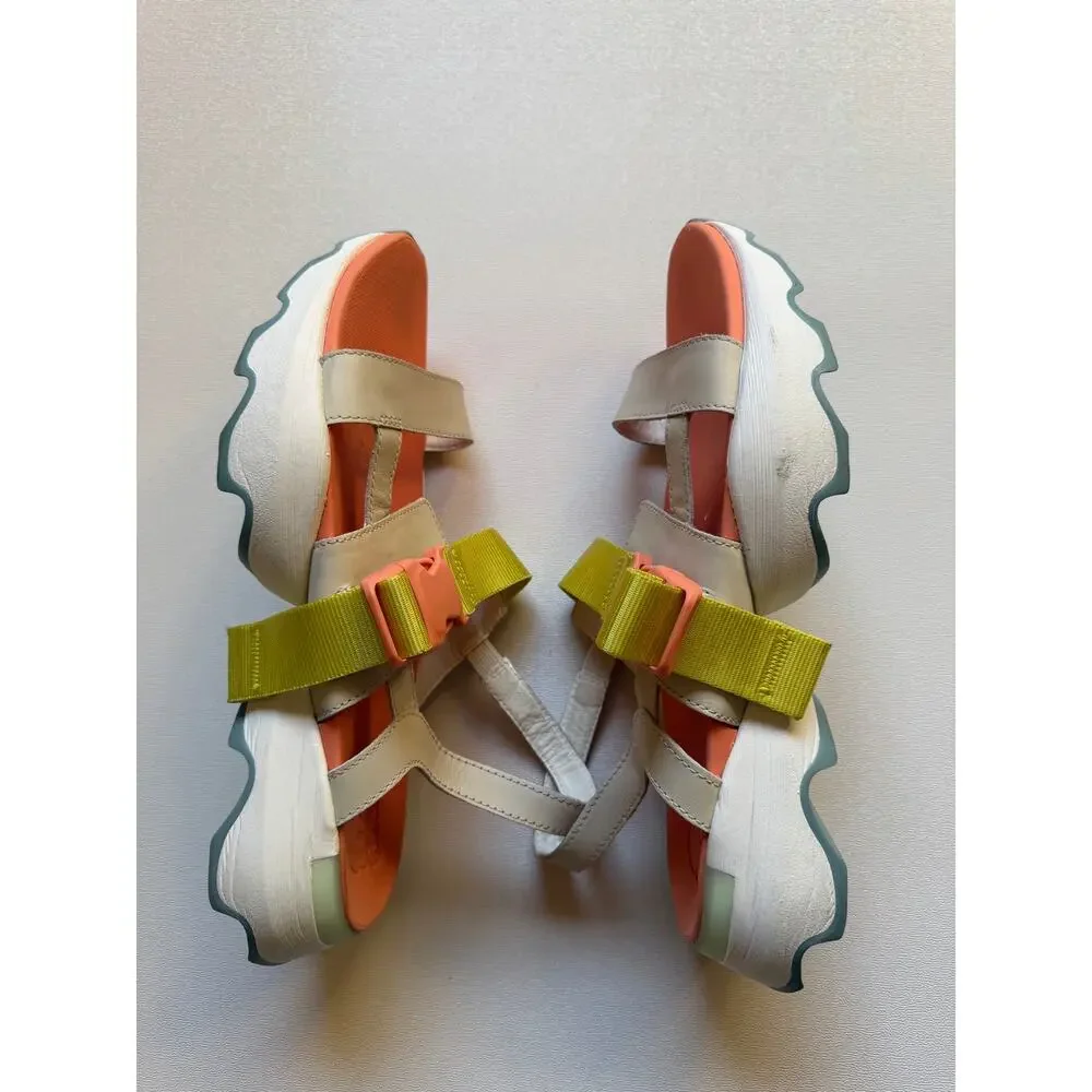 Sorel Women's Chalk and Paradiso Peach Kinetic Impact Sling Sport Sandals Size 9